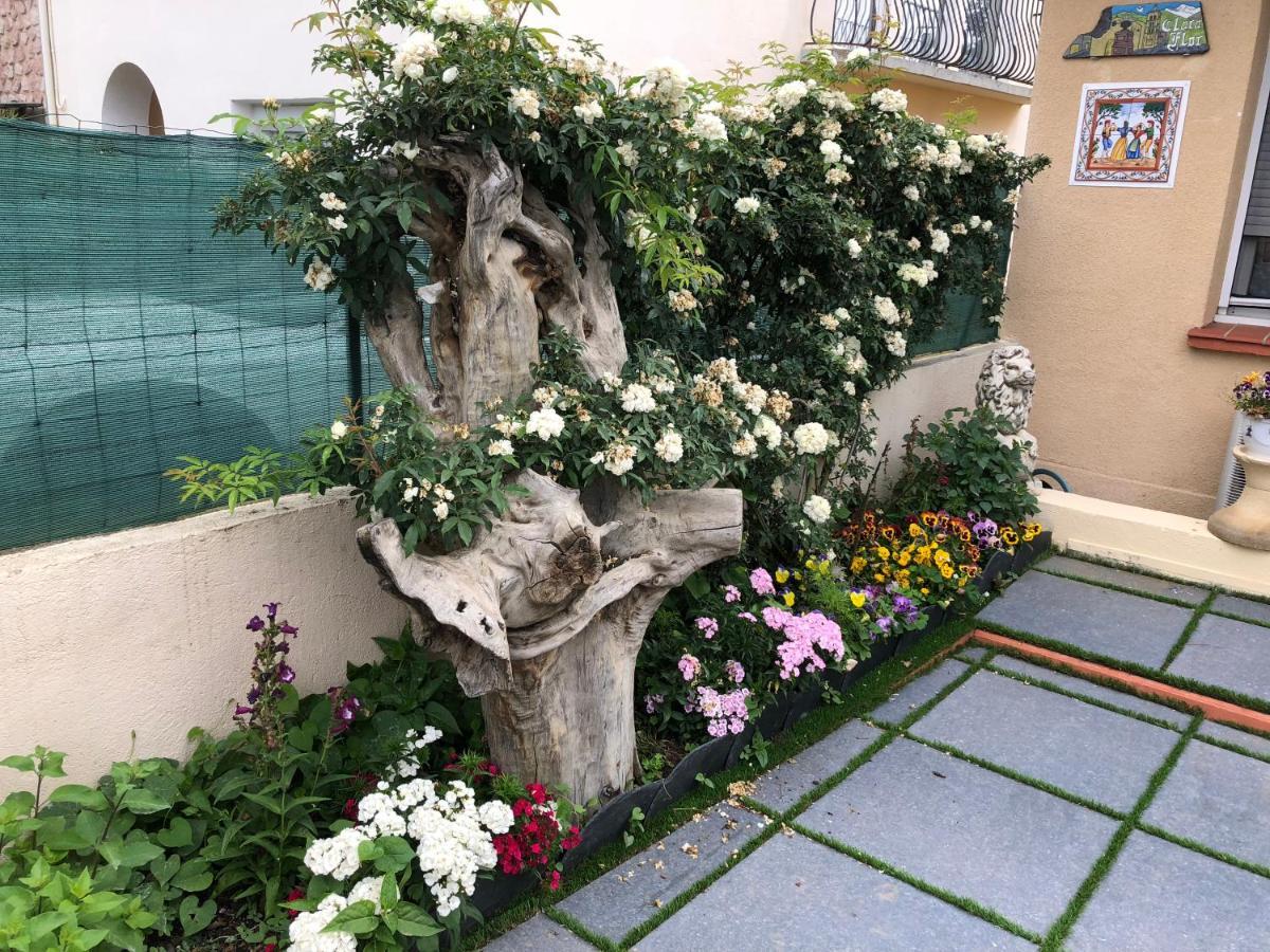 Pavillon Clara Flor Villa พุราเดส์ ภายนอก รูปภาพ